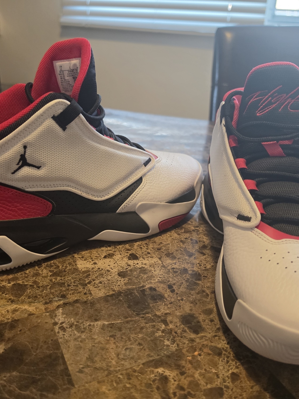 Jordan Men's Max Aura 4 White Black University Red